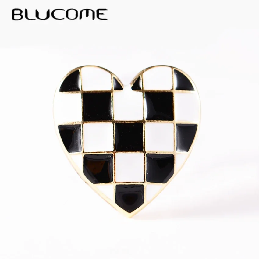 BUCOMEEnamel heart-shaped brooch nurse hospital badge special design heart-shaped collar clip