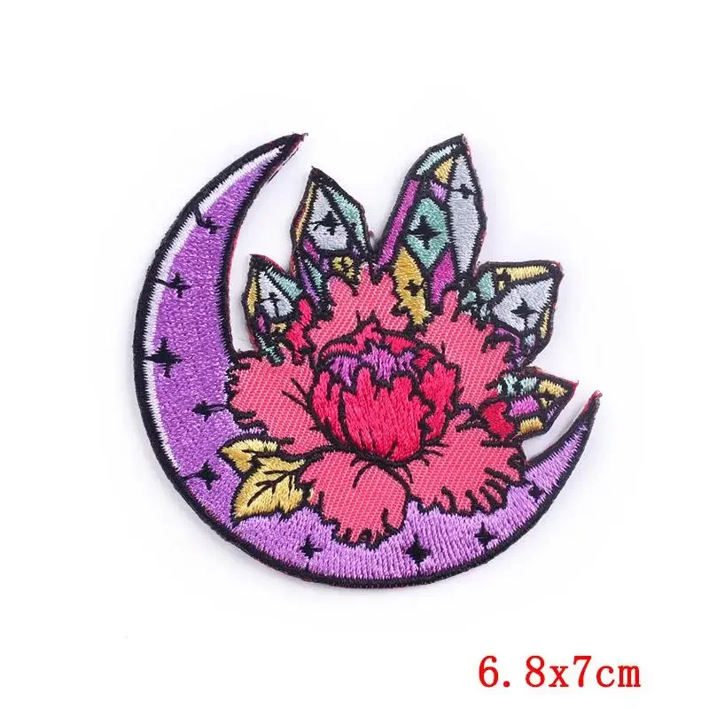 Embroidered Patch Iron On Patches for Clothing Pocket Polar Bear Clothes Stickers Fabric Sewing Thermal Adhesive Applique