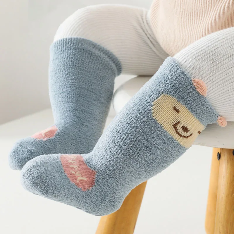 Milangel-Calcetines de terciopelo Coral para bebé, medias de tubo, cálidas, bonitas, novedad de invierno