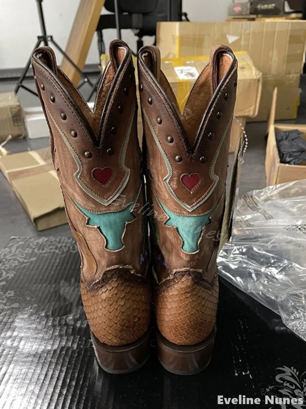 Graffiti Embroidered Western Cowboy Boots Women 2025 Spring New Rivet Square Toe Thick Heel Costume Boots Slip On Mid-calf Boots image 2