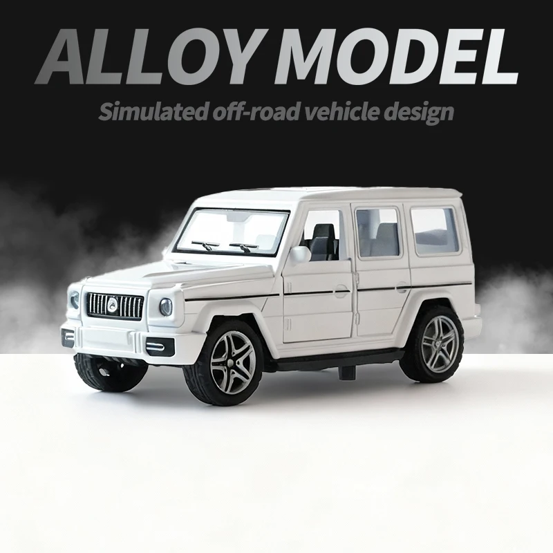 Auto natalizia classica in lega di classe G bianca, modello di auto prefabbricata in scala 1/4, doppie porte apribili, interno squisito, regalo perfetto per collezionisti, adatto per la decorazione domestica, decorazioni per feste, oggetti di scena fotografici, giocattoli per ragazzi e ragazze