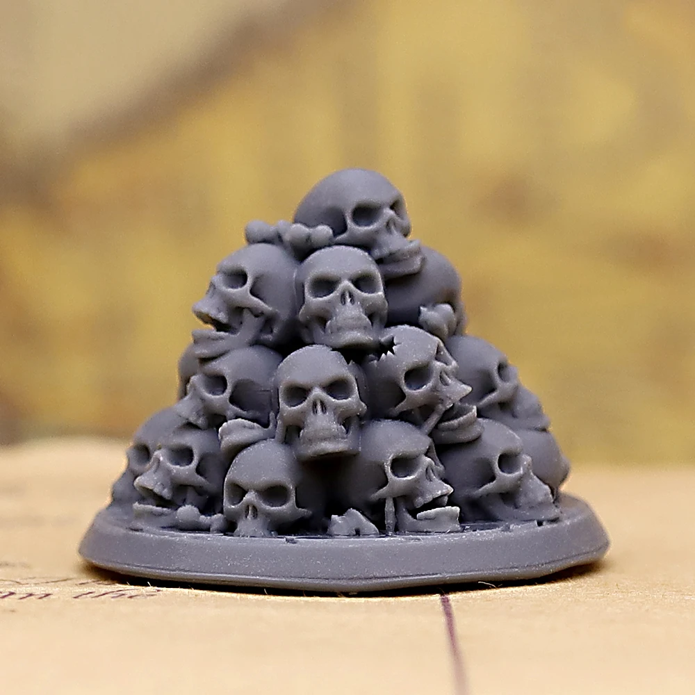 Skull Pile Scenery Unpainted Miniature Tabletop Wargaming Fantasy Terrain Decoration Game Accessory Model