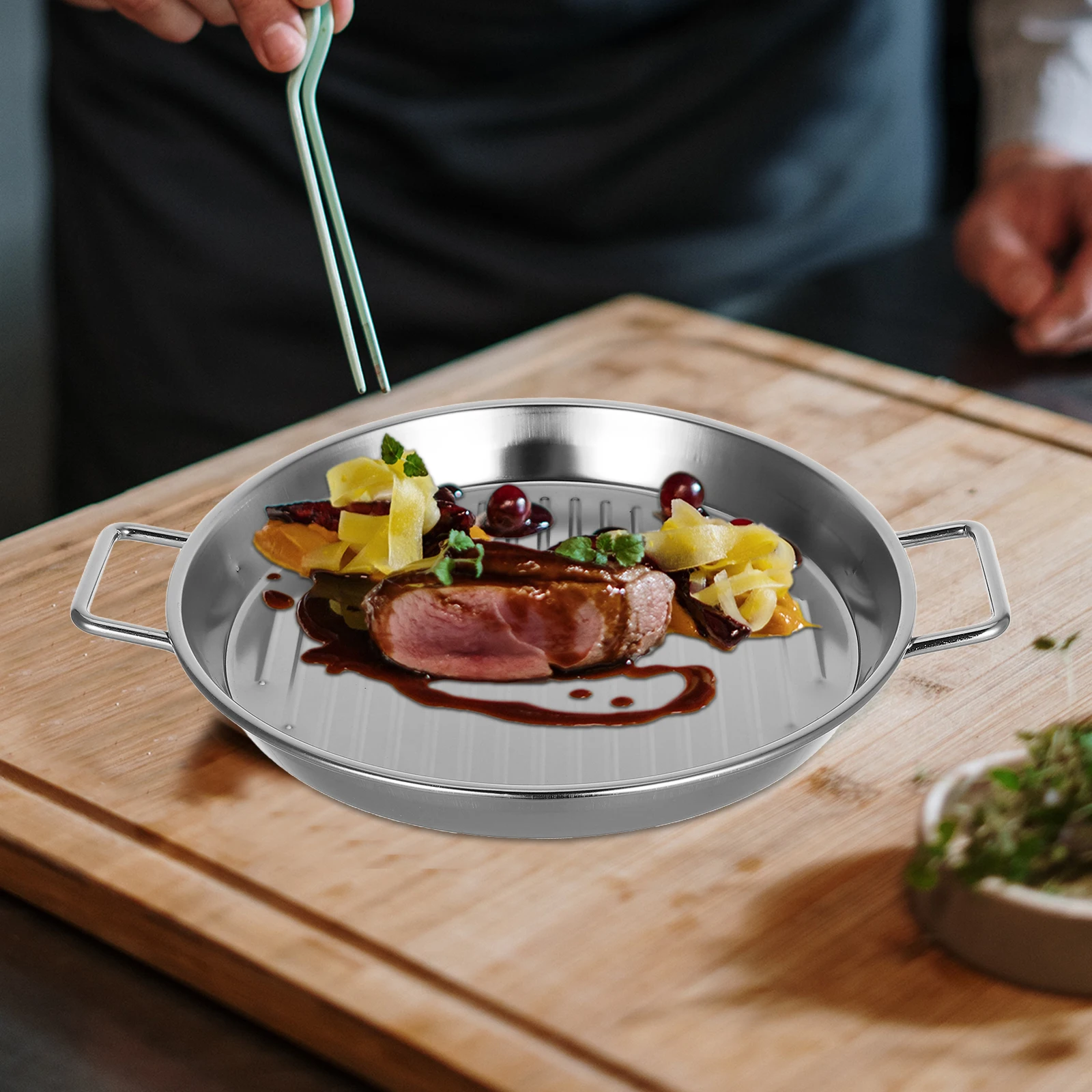 

Stainless Steel Barbecue Plate Round Metal Dinner Dishes Cooking Utensils For Steak Seafood Grilling Outdoor Camping Elegant