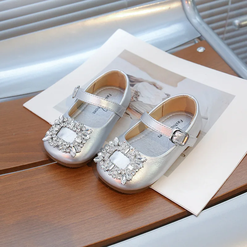 Girl Water DiamondPrincess LeatherShoe2026Four Seasons NewChild Softsoled SingleShoe Fashion Girl Anti SlipShoe Child BeanShoes