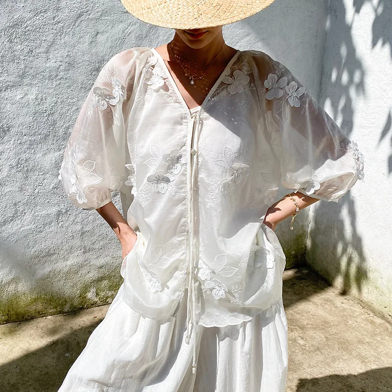 

Vintage Appliques Floral Embroidery Blouse Shirts Beige Sheer Sexy Loose Long Sleeves V-neck Boho Vocation Casual Women Tops New
