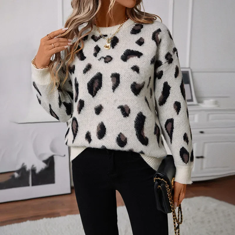 Women\'s Sweaters in Autumn and Winter New Loose Round Neck Brushed Leopard Jacquard Pullover Women