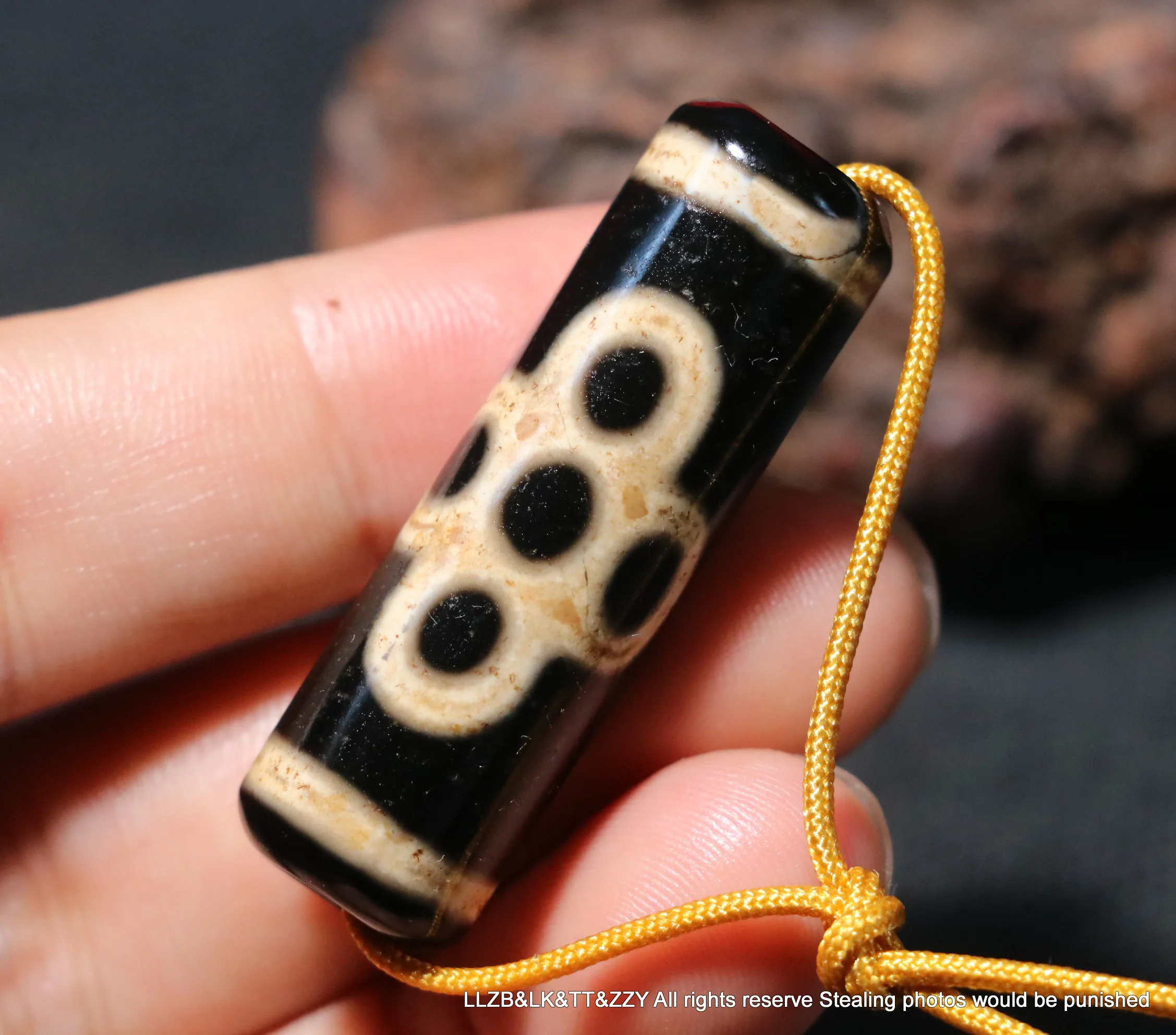 

Magic Power Energy Tibetan Old Agate 5 Eye Lightening Wave Drum Shape dZi Bead Amulet Pendant Talisman UPD220819A25