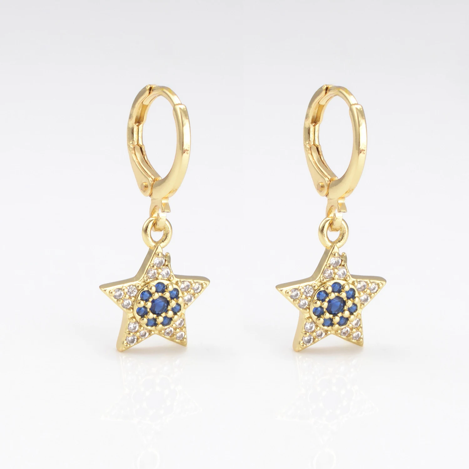 

Gold Color Ear Buckle Earrings Fine Star Cat Dolphin Shape Design Hoops Earring Shiny Cubic Zirconia Korean Style Jewelry 3 Pair