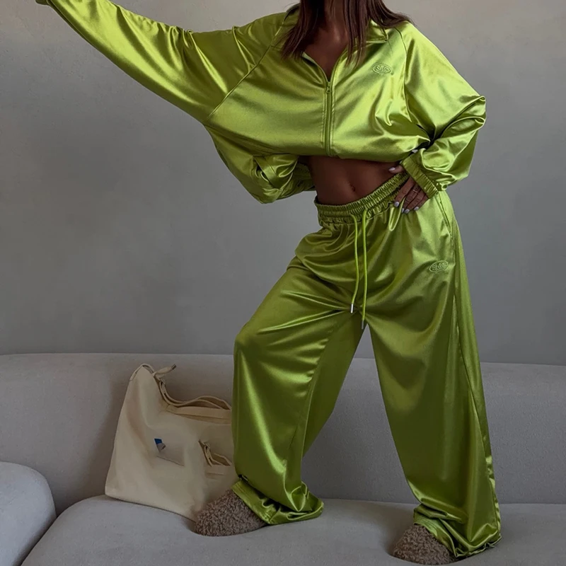 

Women's Casual Long Sleeve Satin Shiny Outfits Elegant Sport Solid Loose Suit Fashion Lapel Zip Jackets & Drawstring Pants Sets