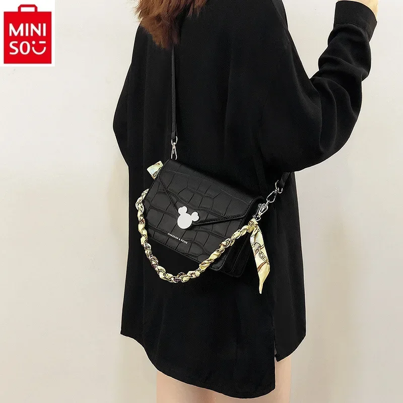 MINISO   Disney luxury brand Mickey ribbon chain bag, women's fashionable and versatile multifunctional storage crossbody bag