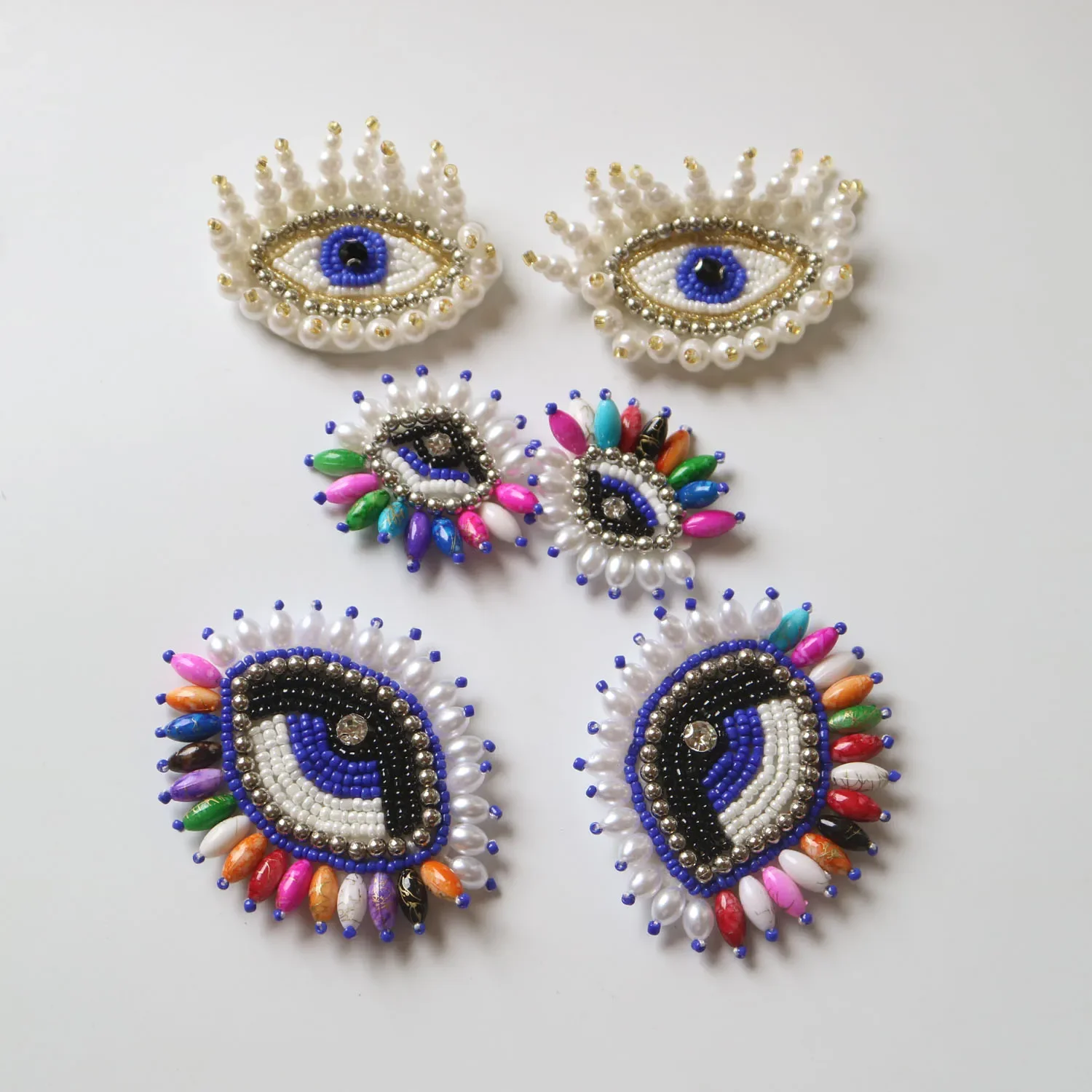 Fashion 2pc/lot tassel cute eyes Patches for clothing sew on sequins rhinestone beaded applique for clothes decorative parches