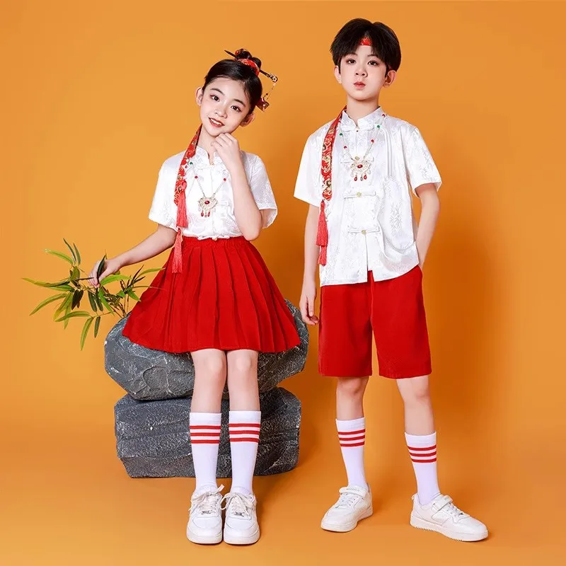 

Новый костюм в китайском стиле для выступлений для мальчиков и девочек: танцевальный костюм с веером в виде чешуи дракона и веером «Полужизнь снега» в национальном стиле