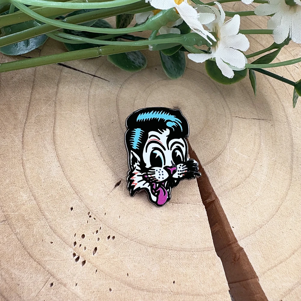 Stray Rock Cats Band-inspirierte Emaille-Pin, Greaser Americana Katzen-Tattoo-Muster Brosche, Geschenk für Musikfans, Abzeichen, Accessoires, Sammlerstück – Detail 4