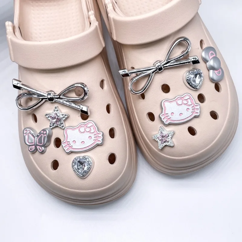 10Pcs Silvery Cartoon Anime Shoe Charms Cartoon Bowknot Summer Sandal & Clog Decorations Holiday Gift For Boys And Girls
