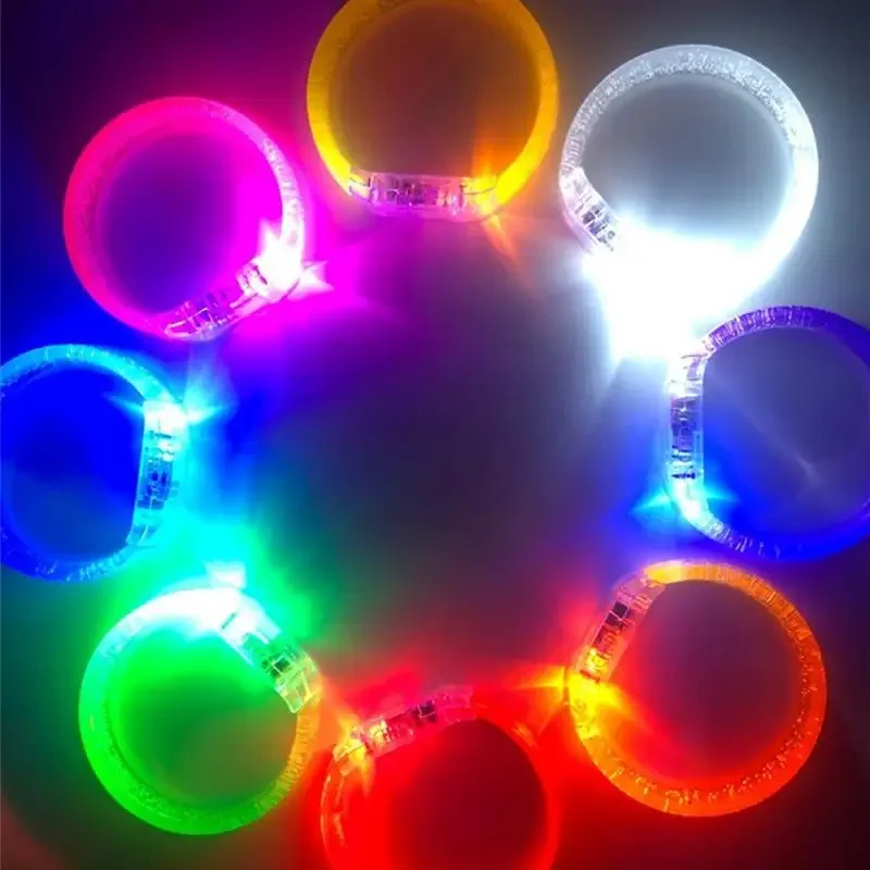 1 ชิ้น LED สร้อยข้อมือส่วนบุคคลโลโก้ที่กําหนดเองกระพริบ Light Up สร้อยข้อมือ Glow Stick สายรัดข้อมือวันเกิดนีออนงานแต่งงาน