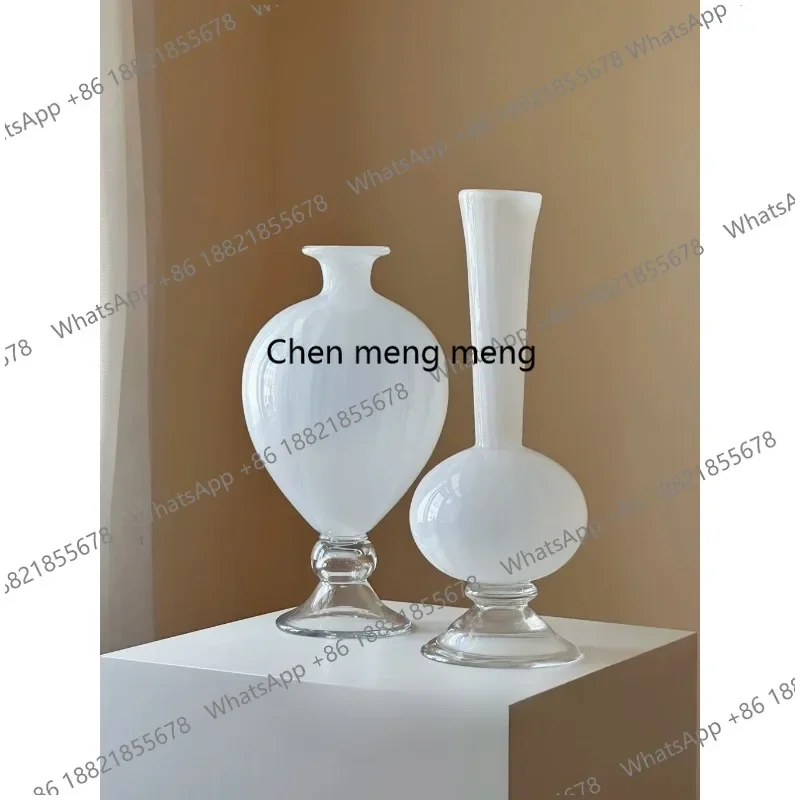 A74Medieval style, vase ornament, a pair of glass glazes, soft water raising fresh flower arrangement