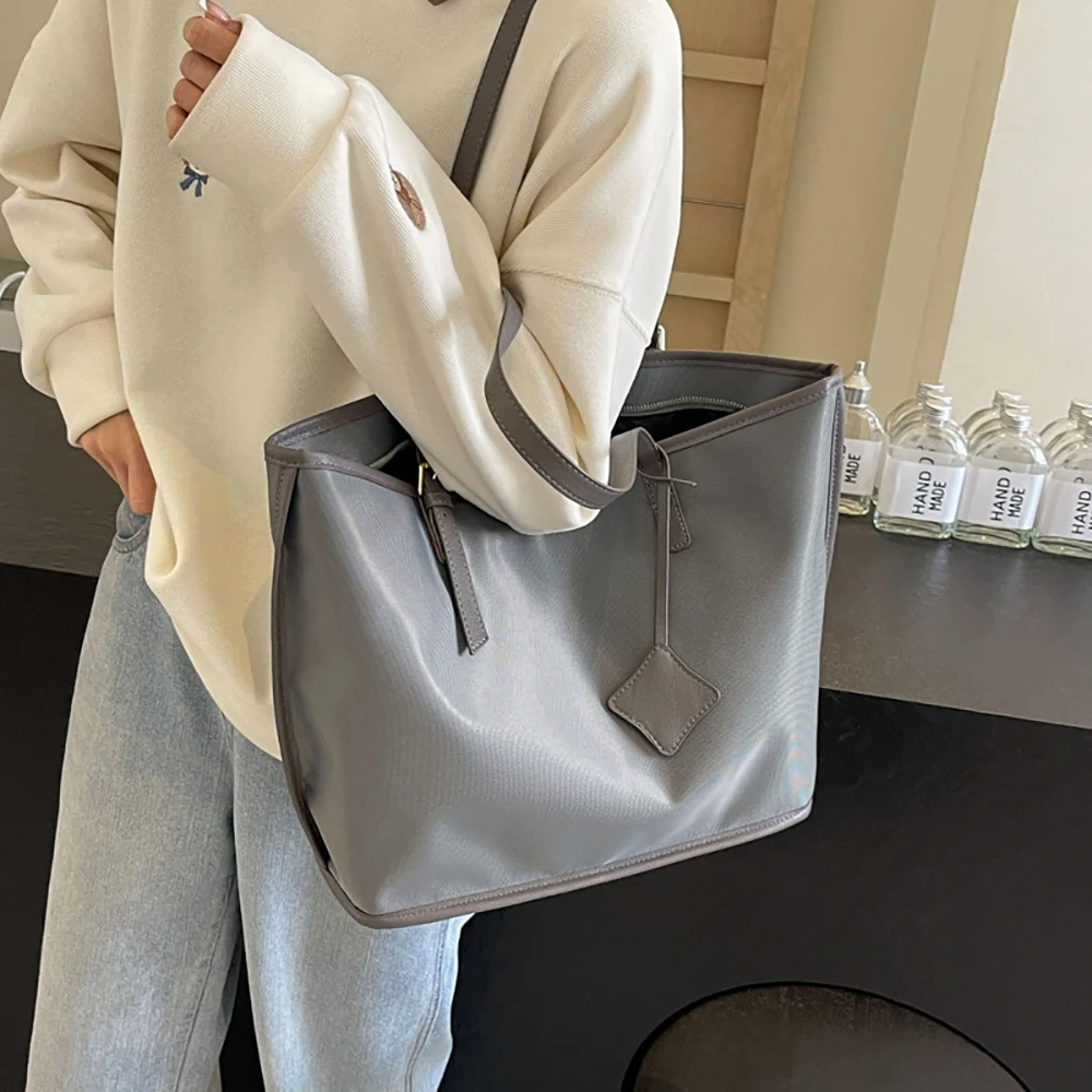 Large Capacity Custom Embroidery Tote Bag For Outside, New Simple And Versatile Handbag, Casual And Lightweight Yoga Fitness Bag view 4