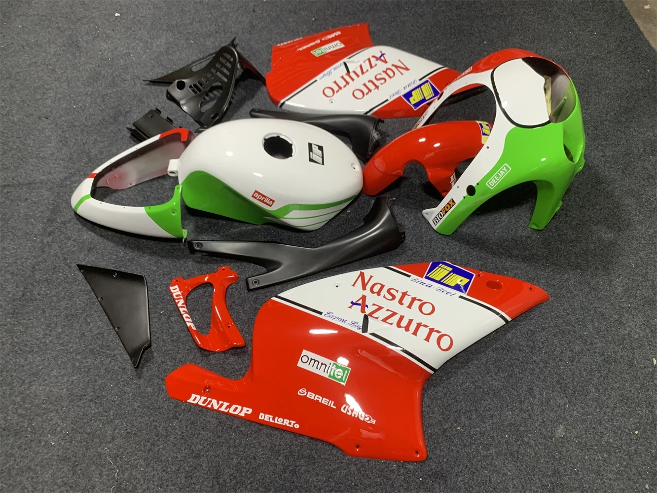 Motorcycle Fairing kit for Apulia RS125 00-05 RS125 2000 2001 2002 2003 2004 2005 Fairing Red Green White Black