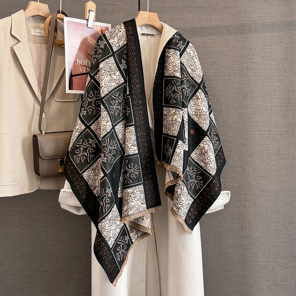 

Зима 2025 года, новый жаккардовый женский шарф в клетку из искусственного кашемира в стиле ретро, высокое качество, утолщенная теплая и антихолодная шаль