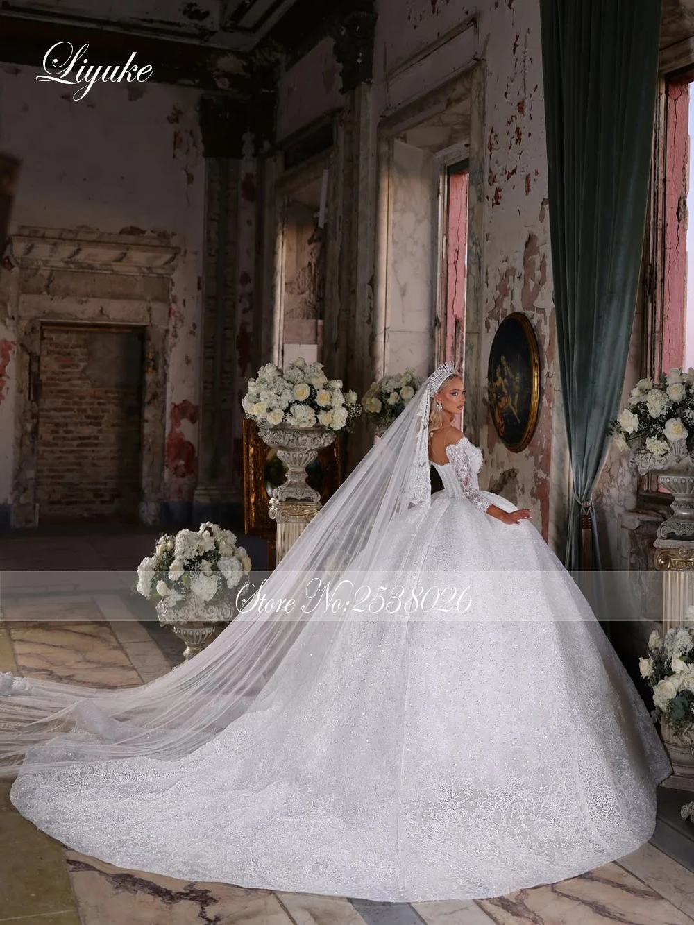 Liyuke مخصص خمر بلينغ الدانتيل مطرز اللؤلؤ الكرة ثوب فساتين الزفاف الوهم الرقبة ثلاثة أرباع منتفخ زي العرائس