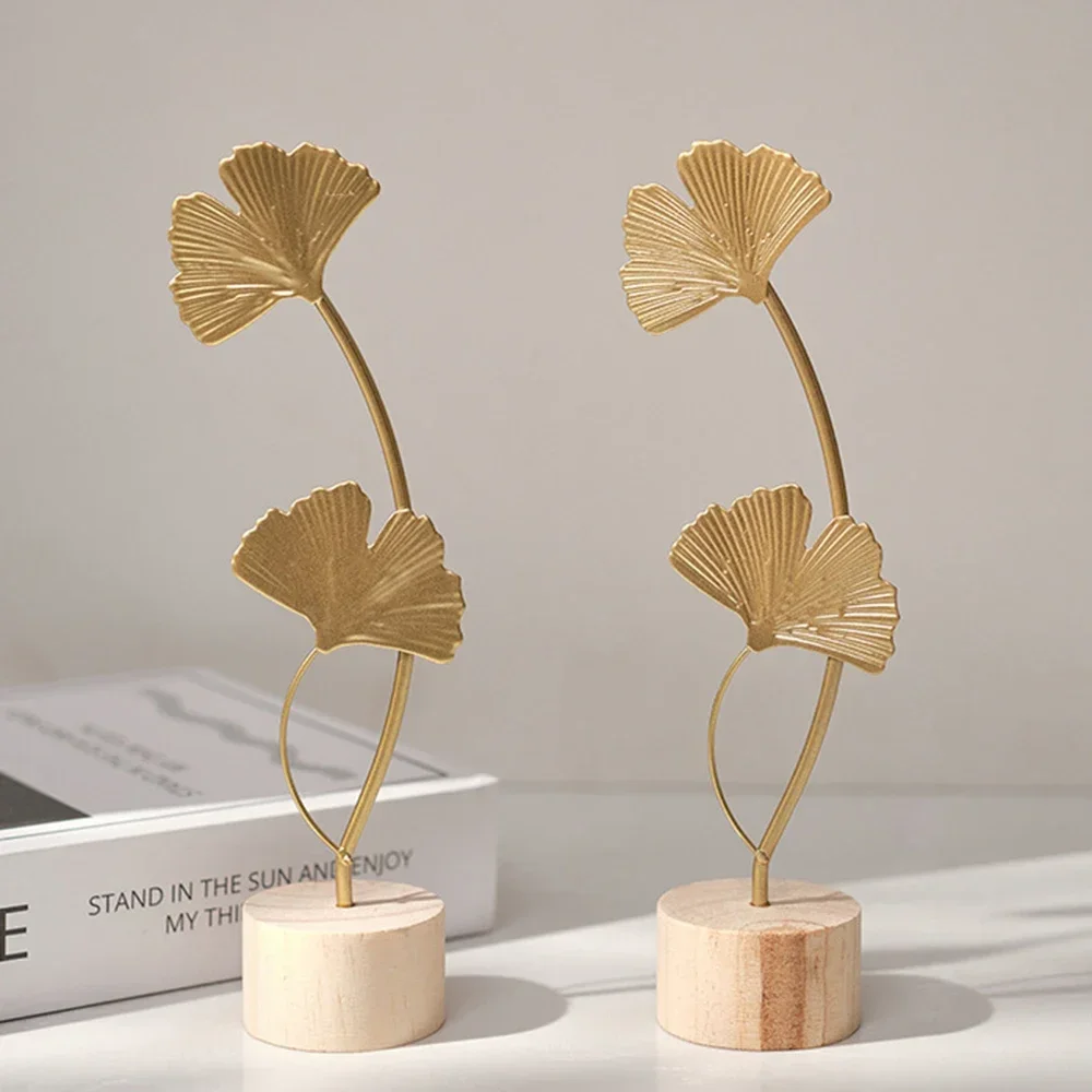 Escultura de hojas de Ginkgo de oro nórdico, decoración de lujo para sala de estar, accesorios de decoración del hogar, adornos de escritorio de oficina