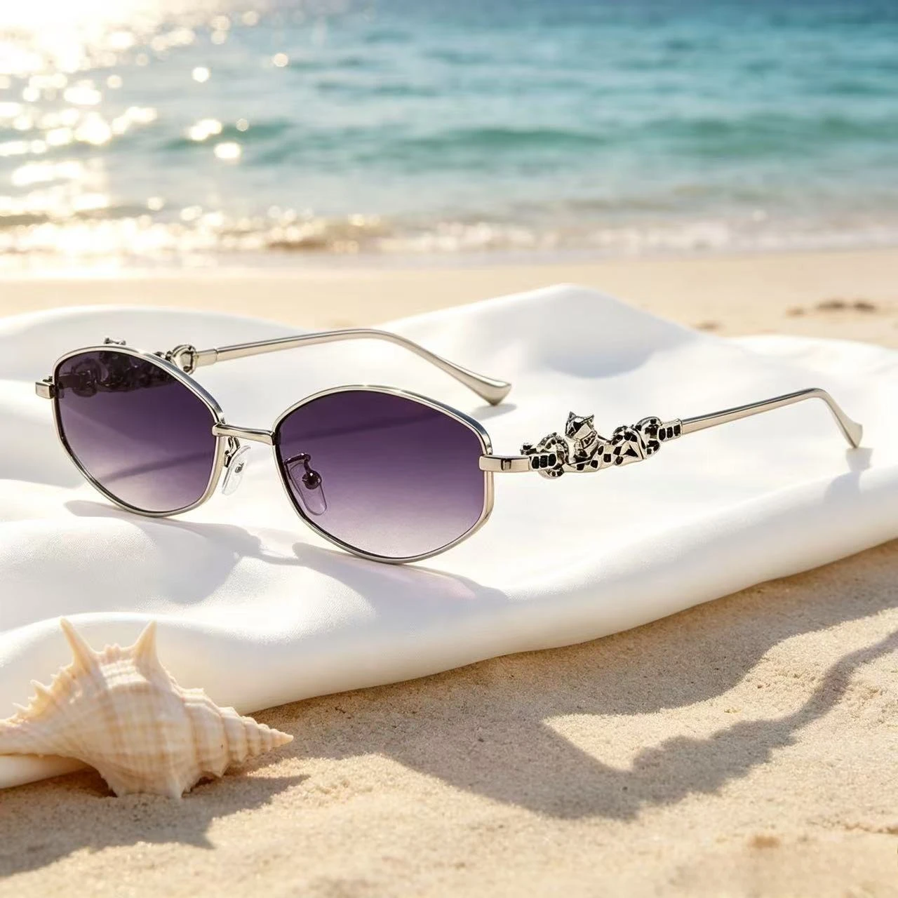 novos-Oculos-de-sol-femininos-estilo-punk-retro-com-armacao-de-metal-decoracao-de-cabeca-de-leopardo-protecao-uv400-lentes-gradientes-da-moda-para-rua-e-ferias