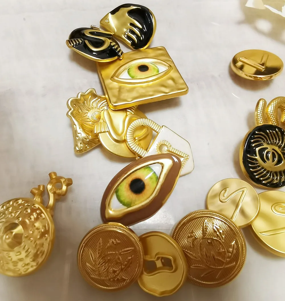 Can be Mixed 10 pcs New eyes shape gold sewing button for luxurious cashmere coat,sweater clothes