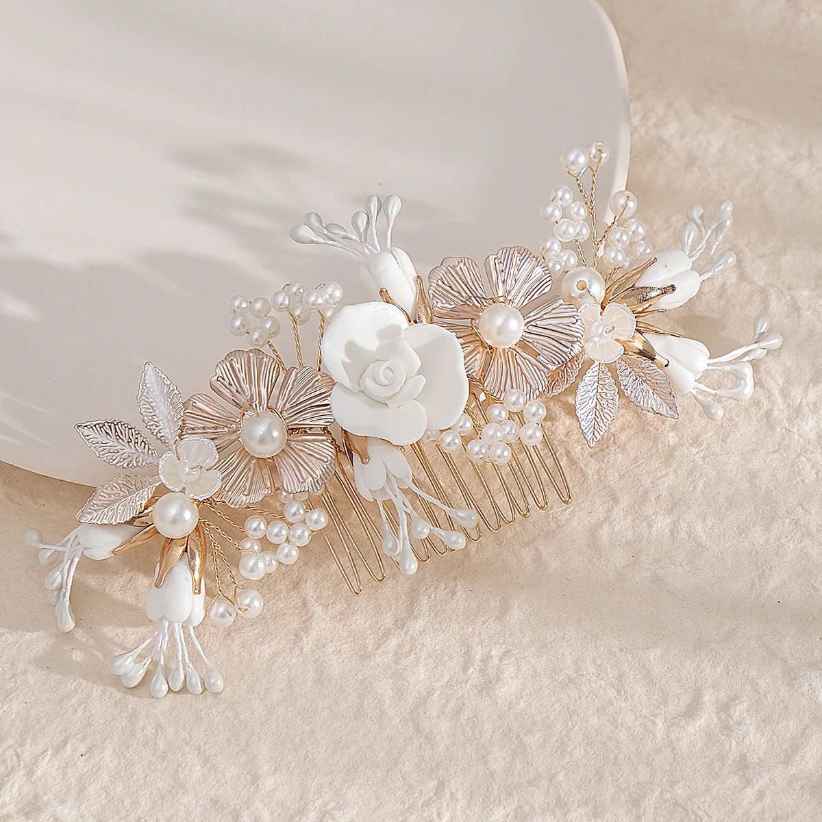 

Elegant Vintage Ceramic Flower Hair Comb Beautiful Flower Spikes Handmade Comb for Women Exquisite Bridal Headdress