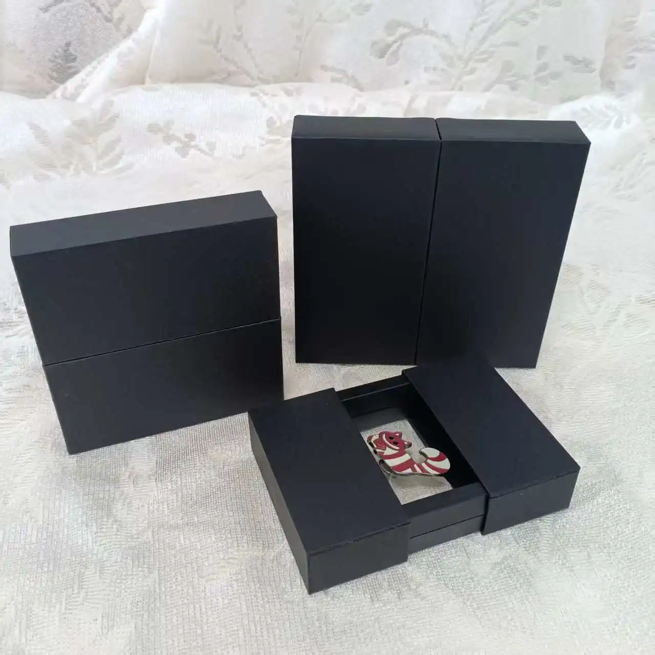 

Выдвижная шкатулка для драгоценностей, красочный прозрачный ящик, браслеты, серьги, броши, подарочный дисплей, подвески, брелки, чехол для хранения