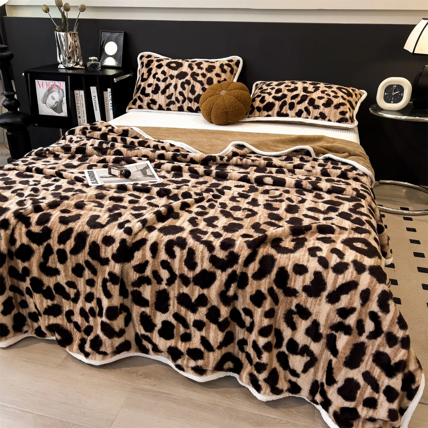 Leopard Print Double-sided Rabbit Plush Blanket Cozy Warm Autumn Winter Blankets for Bed Fluffy Soft Fleece Sofa Throw Blanket