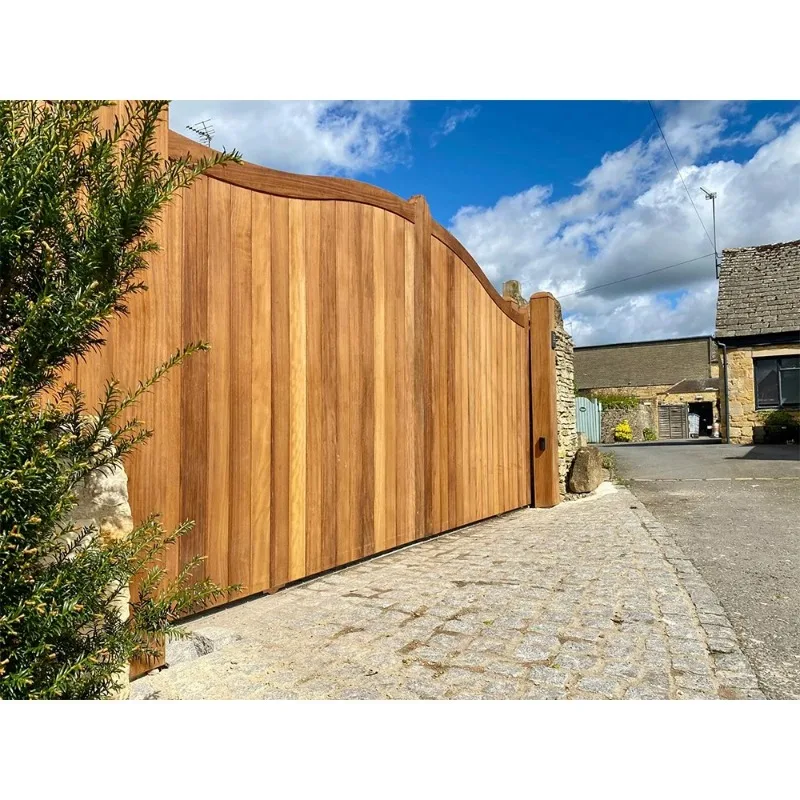 بوابة الممر الخشبية الصلبة مع فتاحة ذكية للفيلات تصميم البوابات الرئيسية الخارجية الأوتوماتيكية للمنزل #2