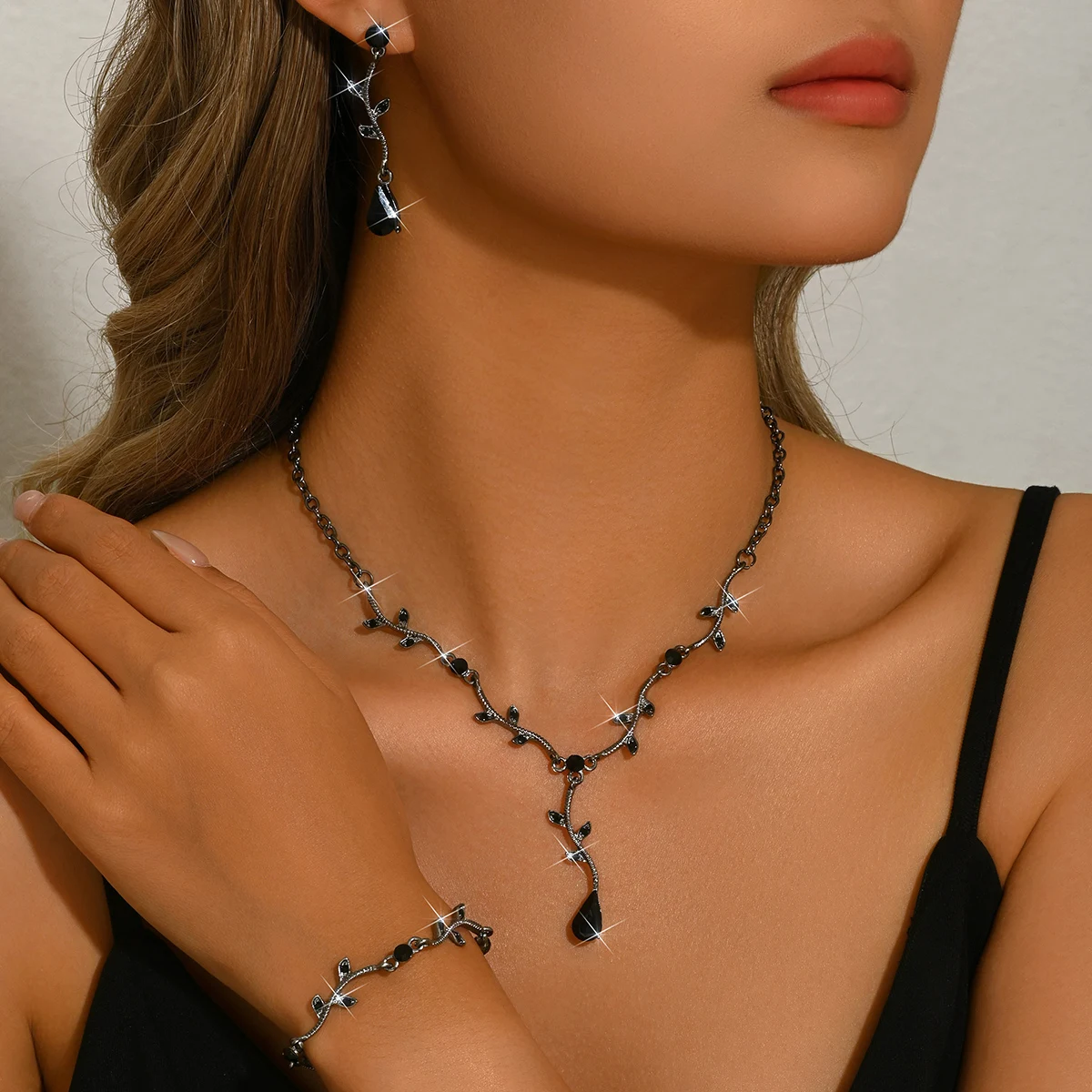 Gorgeous Black Crystal Floral Leaf Vine Teardrop 3PC Jewelry Set For Women Actress Banquet Party Formal Evening Styling Ornament