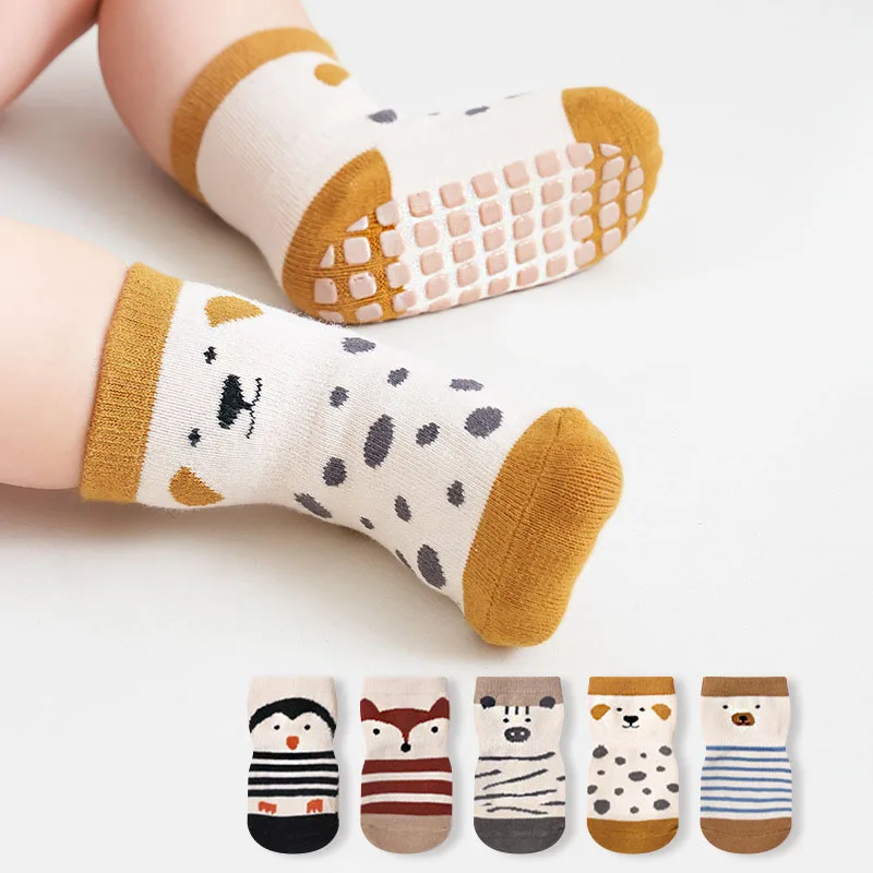 Chaussettes de sol pour bébé, 5 paires, antidérapantes, dessin animé, pour enfants, garçons et filles, confortables, respirantes, animaux mignons, nouvelles chaussettes pour printemps et automne