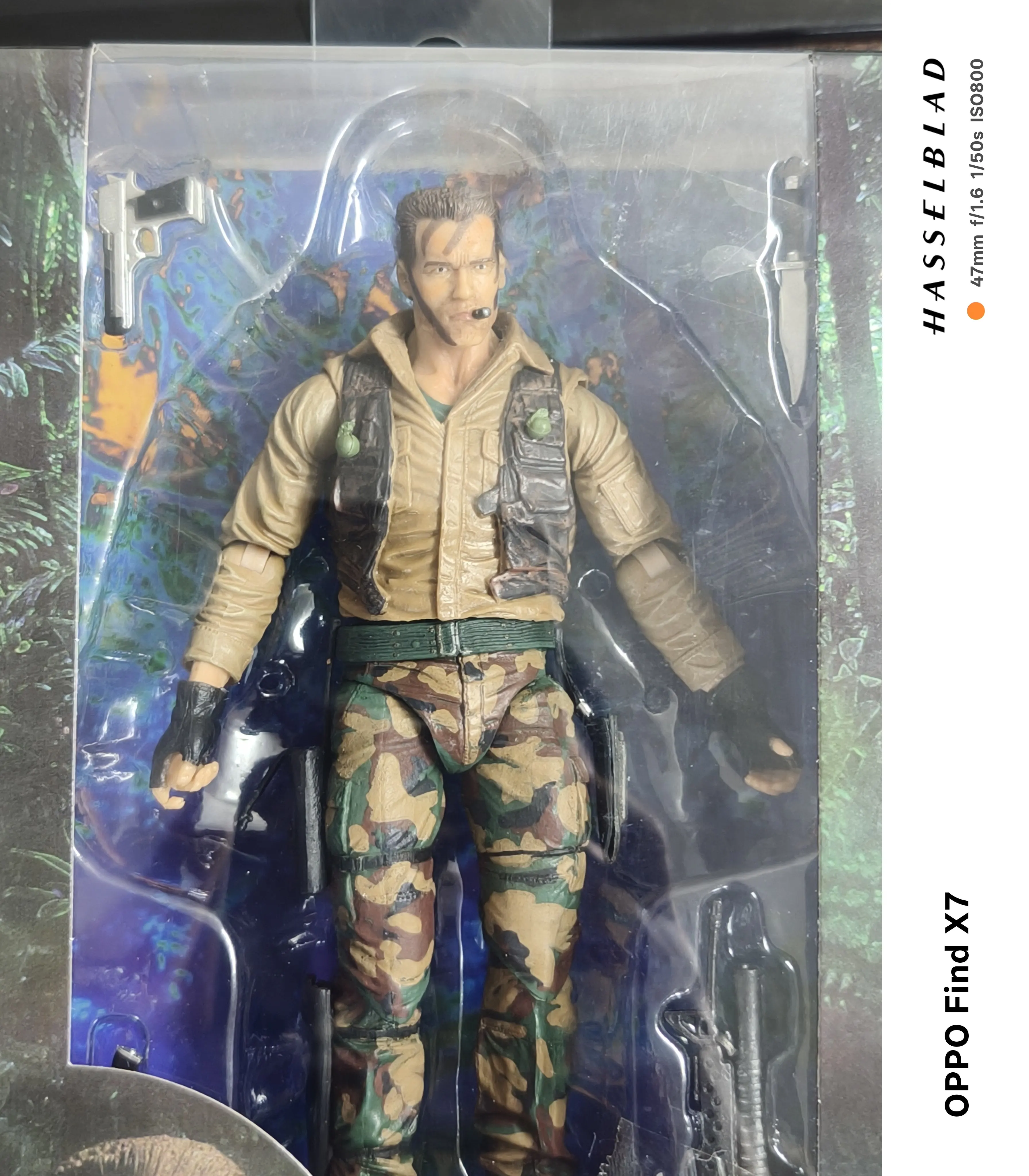 

Новая фигурка Neca Predator Jungle Extraction Dutch 2026 года, модель Шварценеггера, статуэтка, украшение для рабочего стола, игрушка, подарок