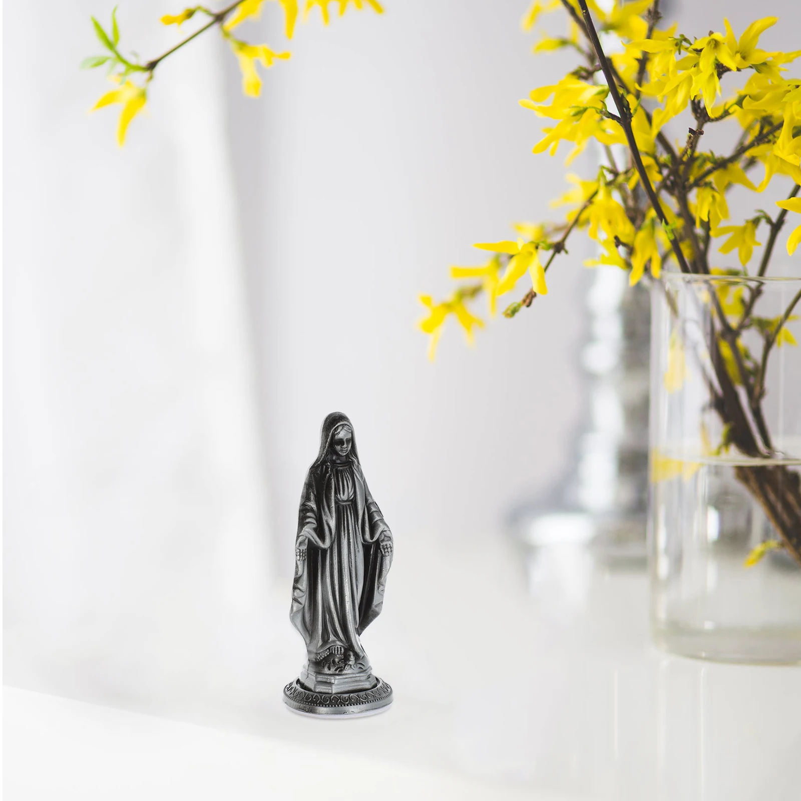 

Retro Alloy Statue Home Decoration Desktop Car Adornment Metal Virgin Craft Figurine Mini Religious Style