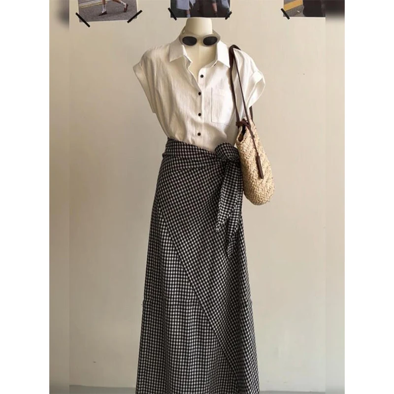 

Summer Fashion Women's White Short Sleeve Shirt Half Skirt Two-Piece Set Unique And Beautiful Clothing for Young Adults