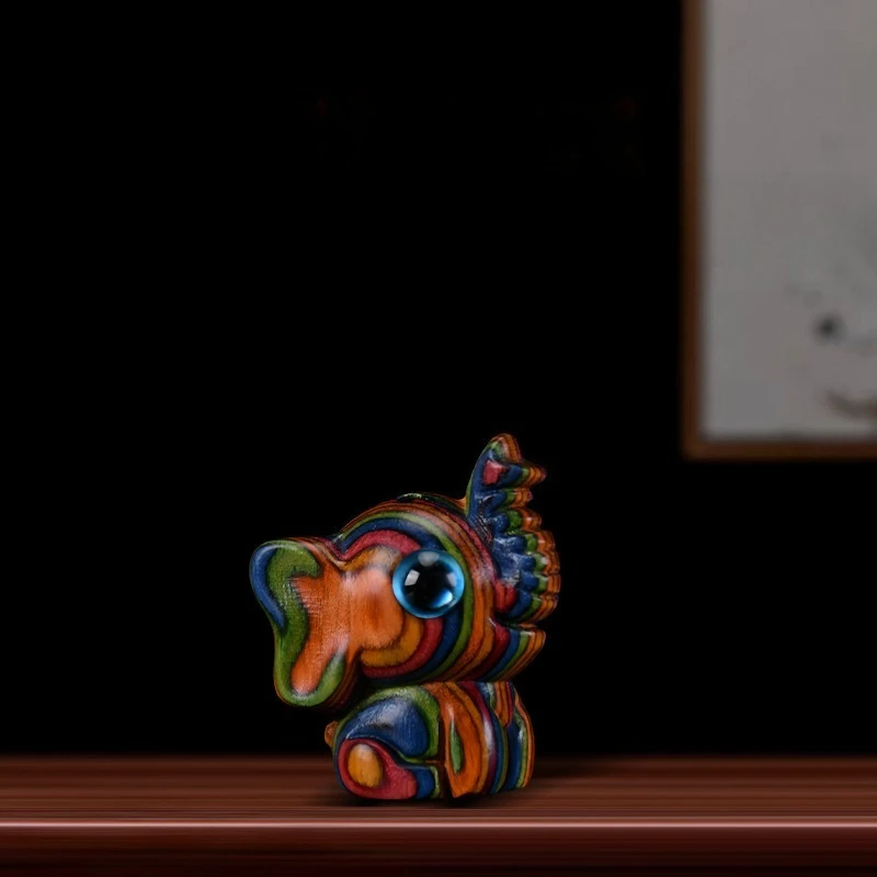 1 PC Rainbow Wood Carved Elephant Figurines DIY Jewelry Accessory Cute Mini Ornament Creative Decor for Study Office Desk Craft