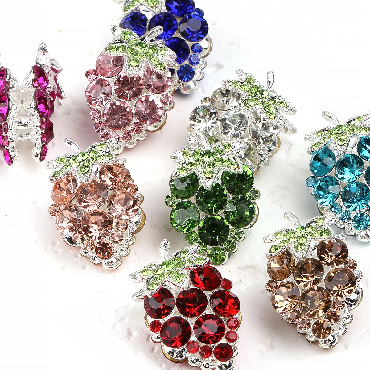 

2pcs/4pcs Beads & Bead Assortments Decorative Beads Grape Shape Metal Zinc Alloy Beads Vibrant Cute Hollow Double Sided