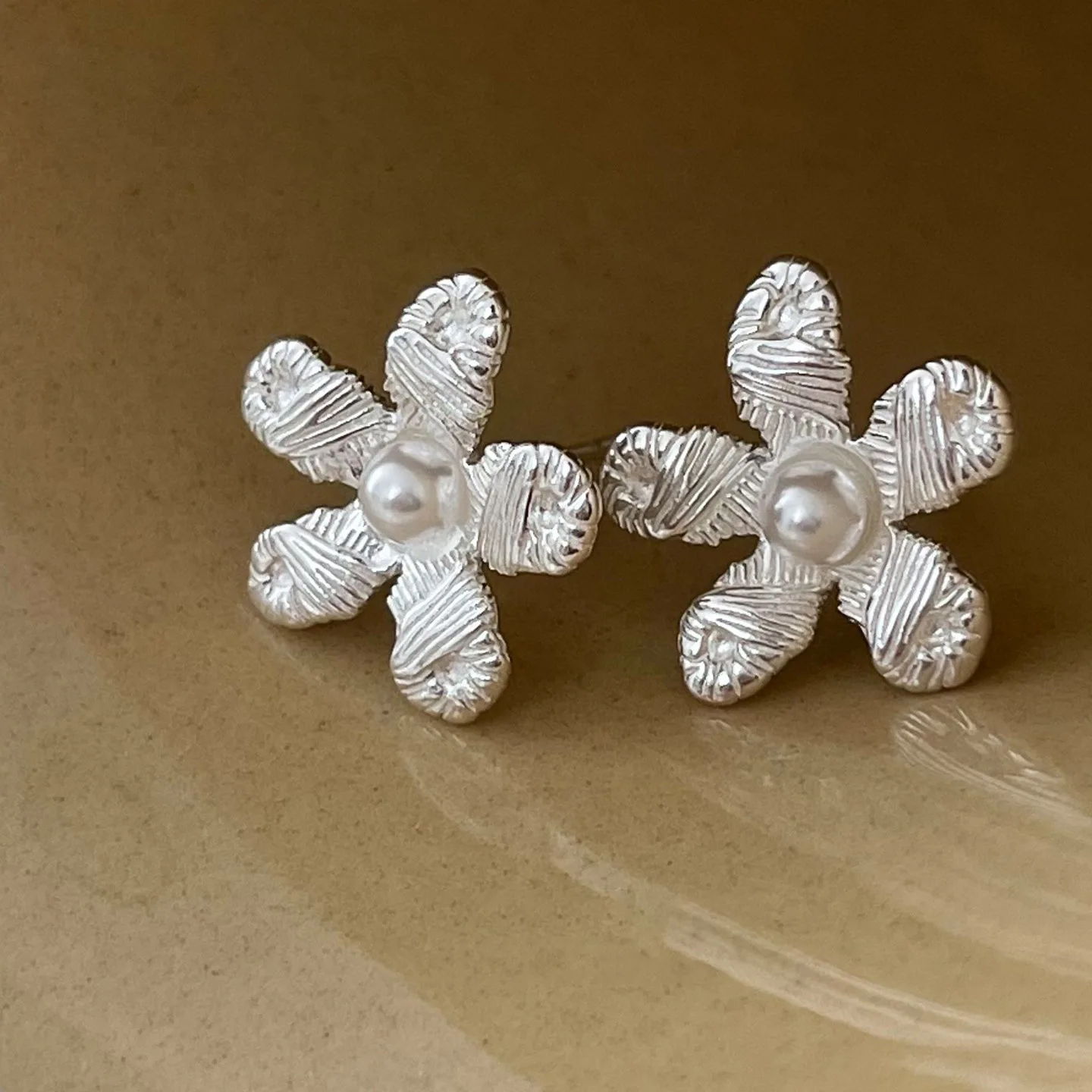 

925 Silver Stud Earrings Flower Pearl Irregular Classic Matte Elegant For Women Girl Gift Jewelry Dropshipping Wholesale