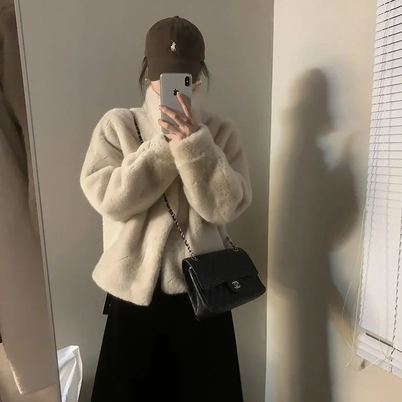 Abrigo integrado de piel y piel de felpa para mujer joven, chaqueta de piel con cuello levantado corto, ecológica, para invierno