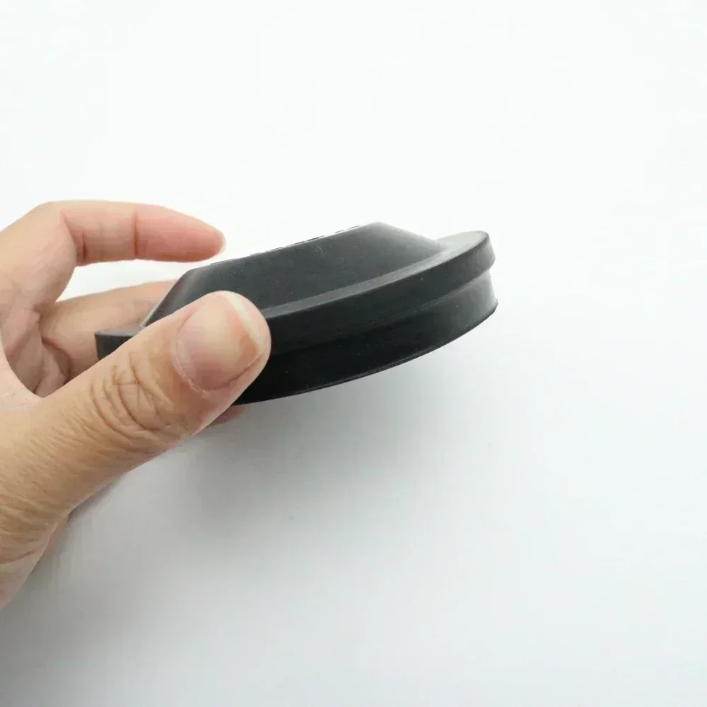 Rubber Headlight Cap Bulb Dust Cover For VW Jetta Sedan Mk5 MK6 Golf/Rabbit Sportwagen