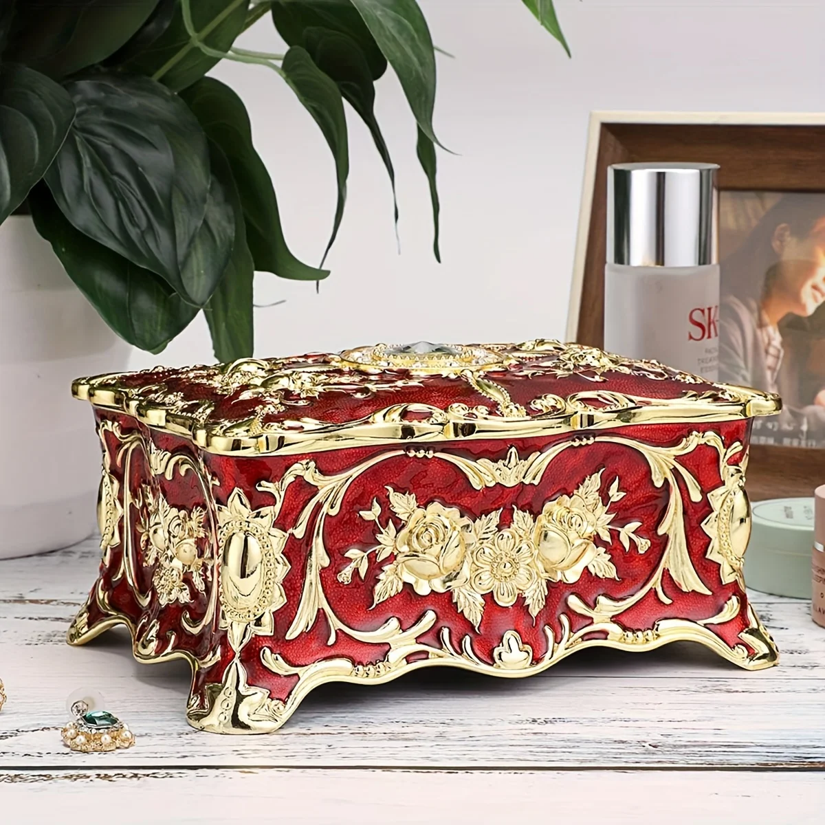 Metal Decorative Jewelry Box Vintage Treasure Chest Case Trinket Organizer Earrings Necklace Storage Box Keepsake Box