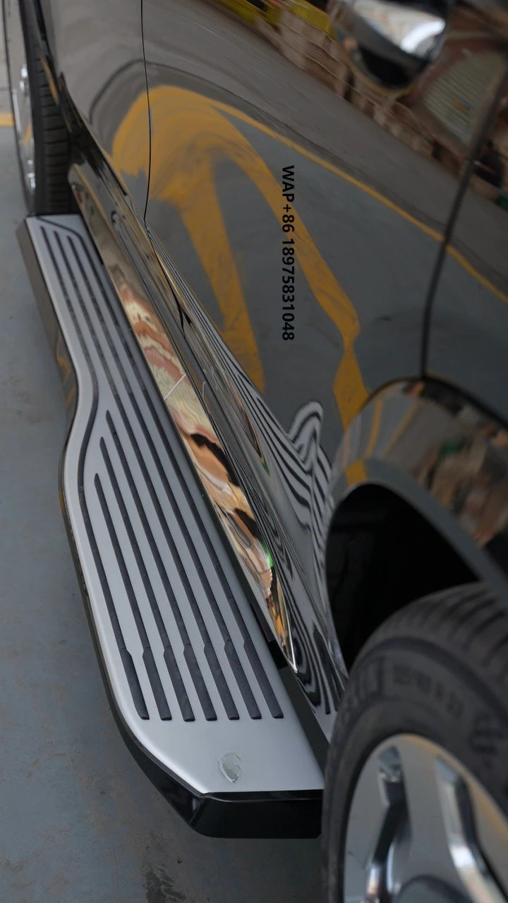 

GLS Upgraded with -Style Electric Running Boards