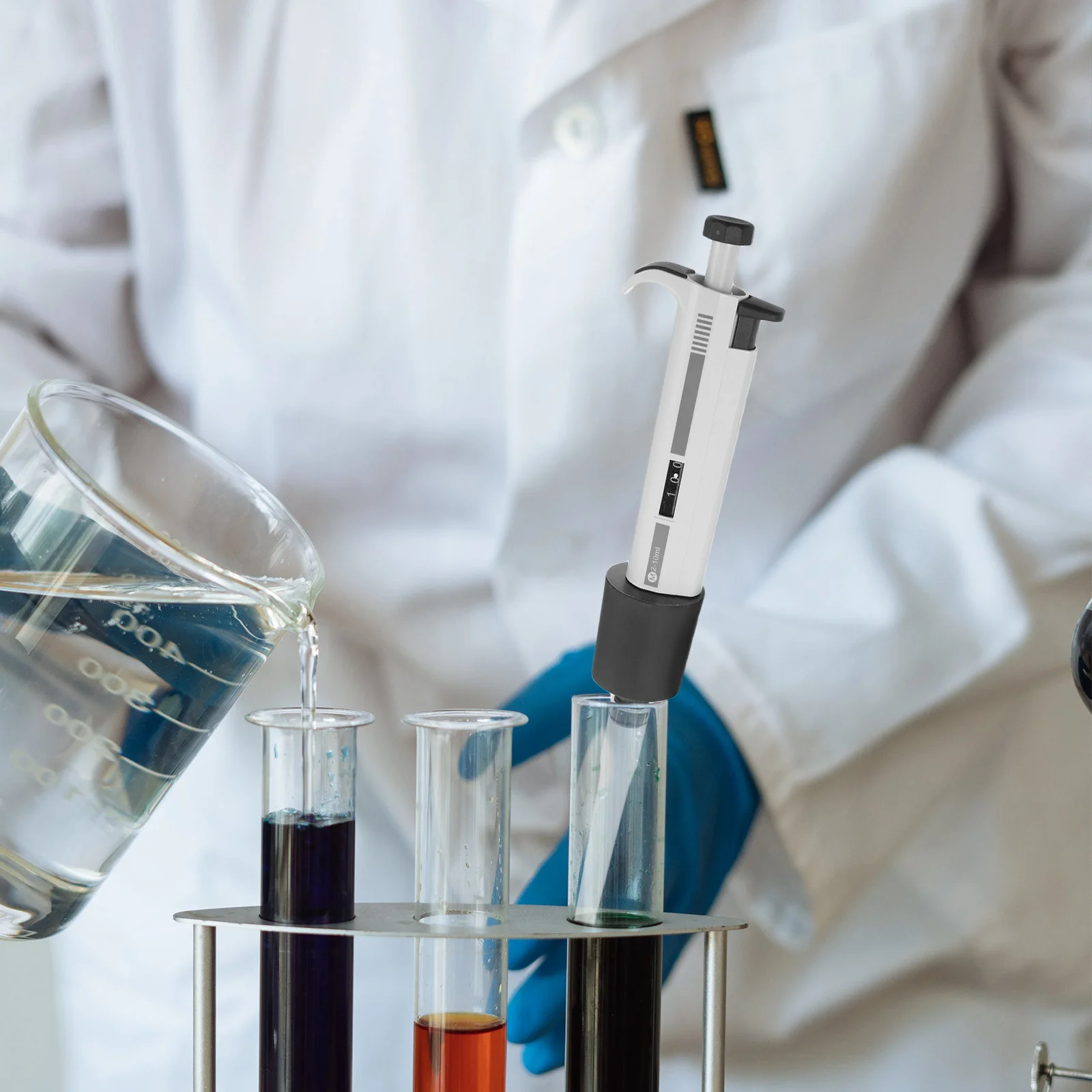 

Single Channel Adjustable Pipettor Lightweight Ergonomic Digital Display Precision Transfer Pipette Calibration Maintenance