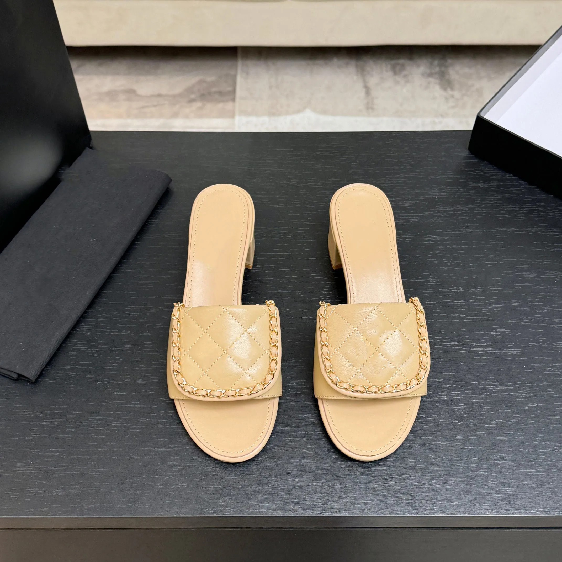 

High-Quality Fashionable Casual High-Heel Ladies Slippers Comfortable Stylish Footwear for Women