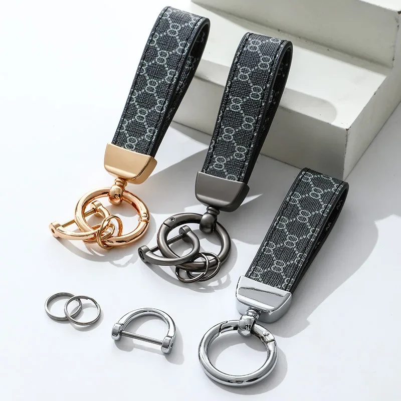 العصرية الجلود المفاتيح خمسة المعادن سيارة الأزواج سلاسل المفاتيح النساء نمط المألوف حلقات المفاتيح مجوهرات اكسسوارات
