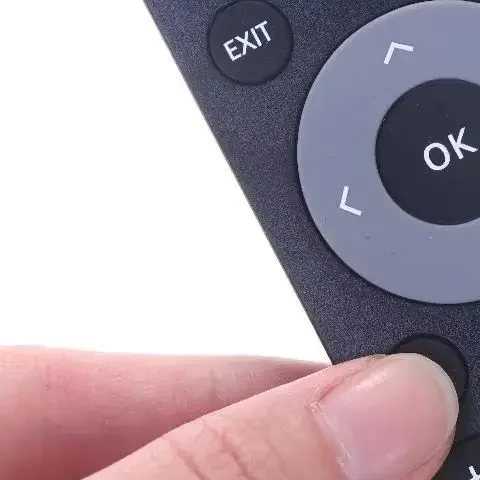 1 Pz Accessori FAI DA TE Per DEXP A321 A431 A501 A551 Q551 Q651 Viomi TVD2290B CHIQ Peluche UA501UHD TV Telecomando