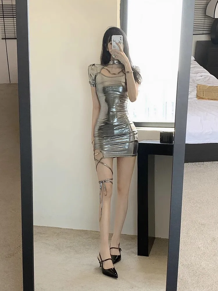 REDDACHiC Silver Metallic Gown Women Bandage Bodycon Dress Halter maniche corte Y2k Vintage Cyberpunk Music Festival Clubwear