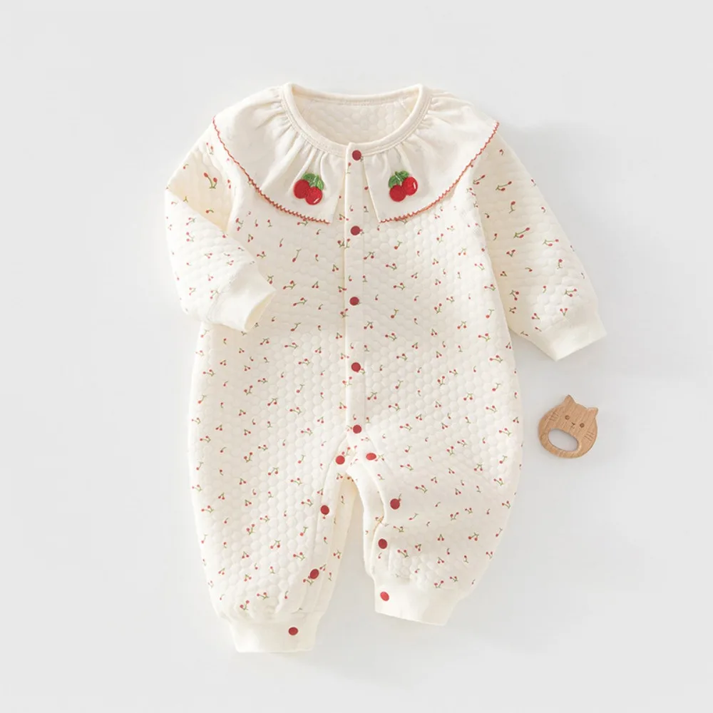 Autumn Newborn Baby Thermal Jumpsuit with Three Layers of Thickened Warm Baby Clothing for 15-20 ° Weather Baby Outdoor Wear