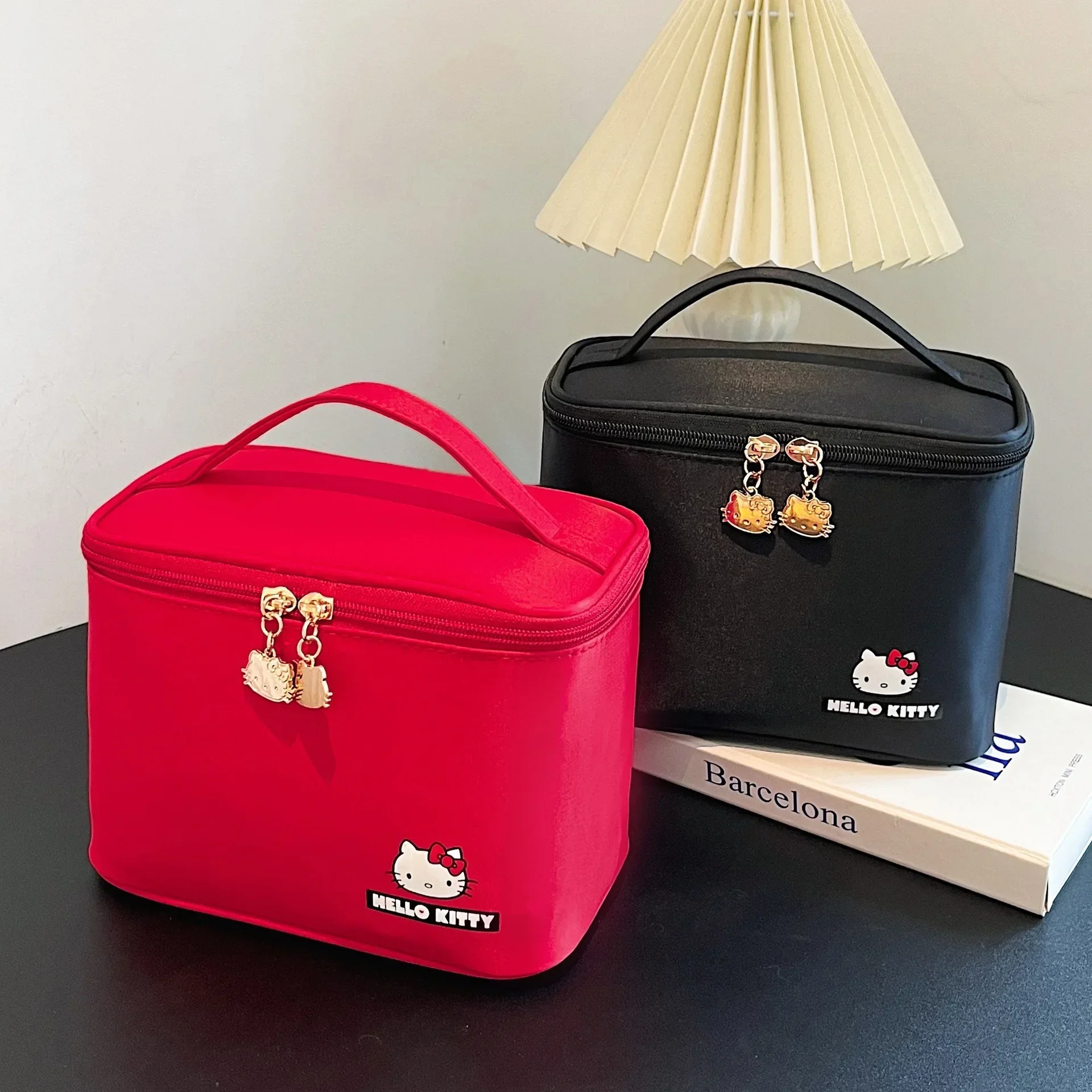 

Sanrio hello kitty Genuine handbag Girl Cosmetic Bag Large Capacity Cosmetic Case Washing Bag Cosmetics Storage Bag Tote